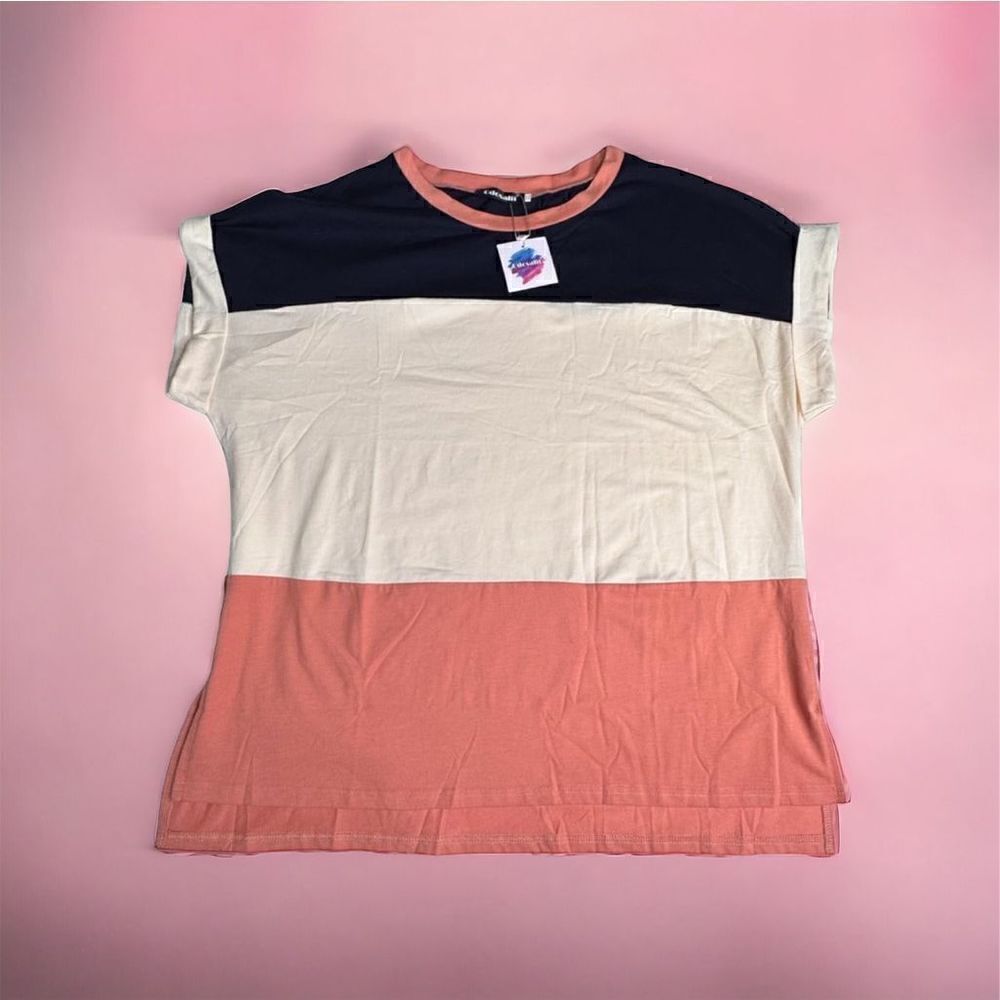 NWT Odosalii colorblock short sleeve crew neck side split pink blue cream women’